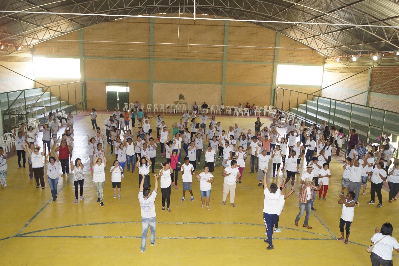 Santa Bárbara do Leste e Vargem Alegre comemoram juntas o Dia do Idoso- Santa Alegre